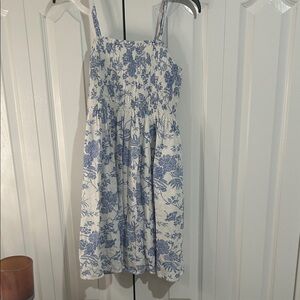 Universal Thread Blue and White Floral Dress